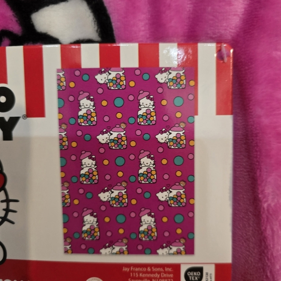 HELLO KITTY GUMBALL BLANKET - Picture 2 of 2